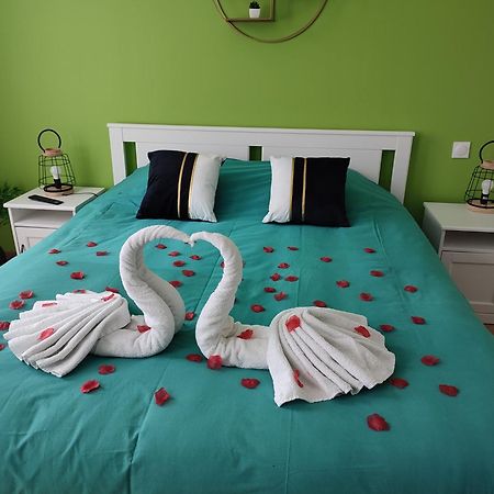 Hotel La Rose Paisible à Brusson Extérieur photo